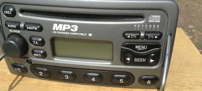 Замена штатной магнитолы Ford Focus 1