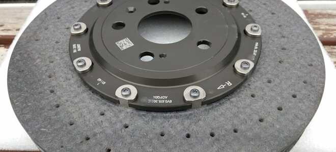 Замена задних и передних тормозных дисков Ford Focus 2