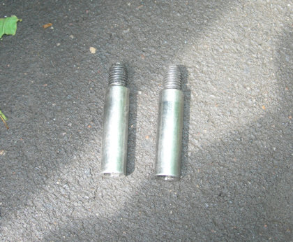 ford_focus_zamena_perednih_kolodok_10