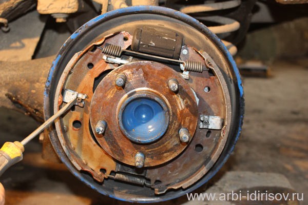 ford_focus_zamena_zadnih_barabanov_3