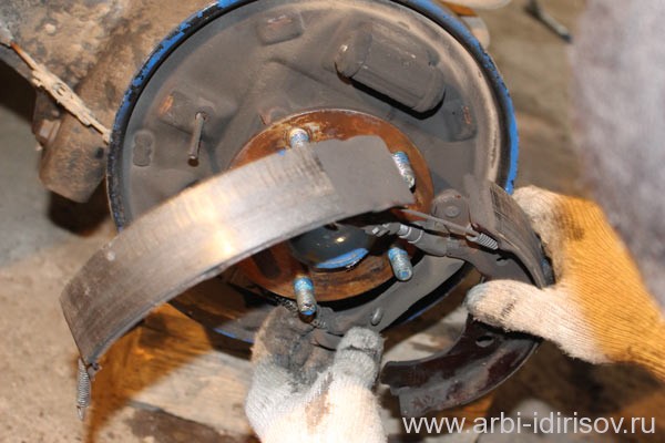 ford_focus_zamena_zadnih_barabanov_5